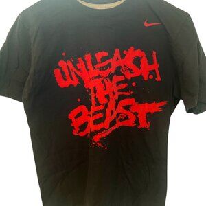 Nike Standard Fit Tee "Unleash The Beast"